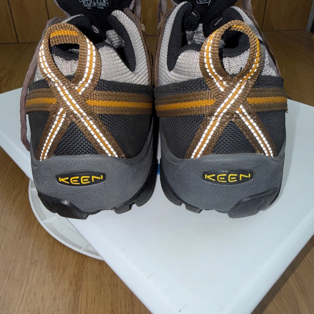 Keen Targhee II Waterproof Hiking Shoes Mens 10 Brown Leather Low Top Trail 0708 - Picture 16 of 16